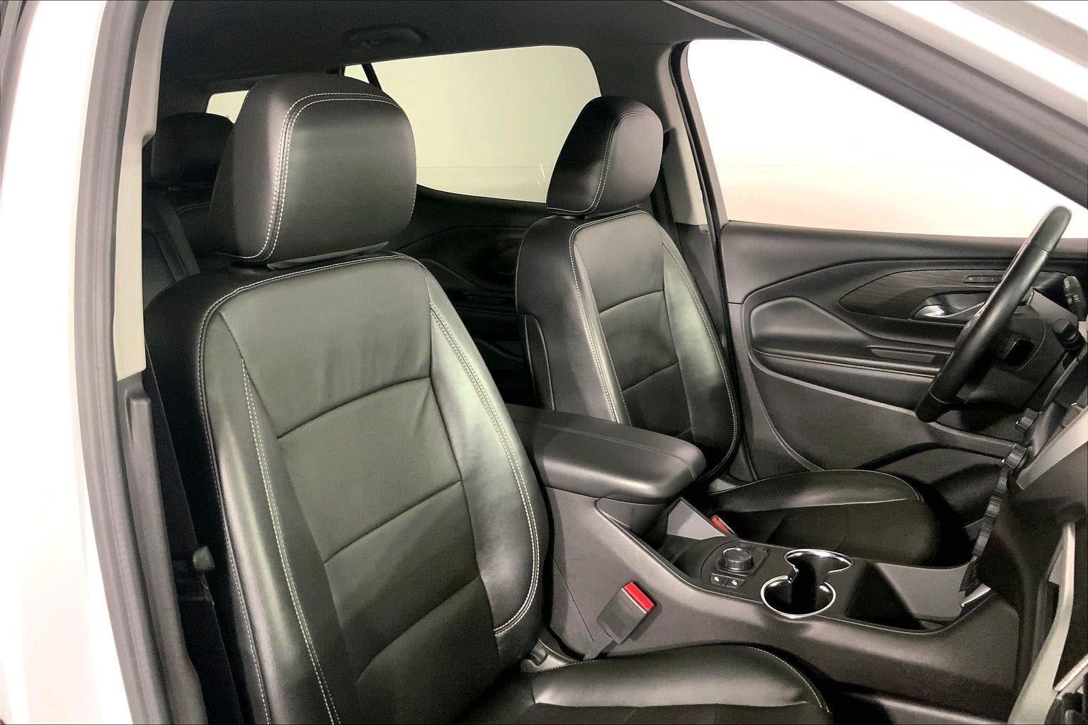 Used 2024 GMC Terrain SLT AWD/4WD image 7