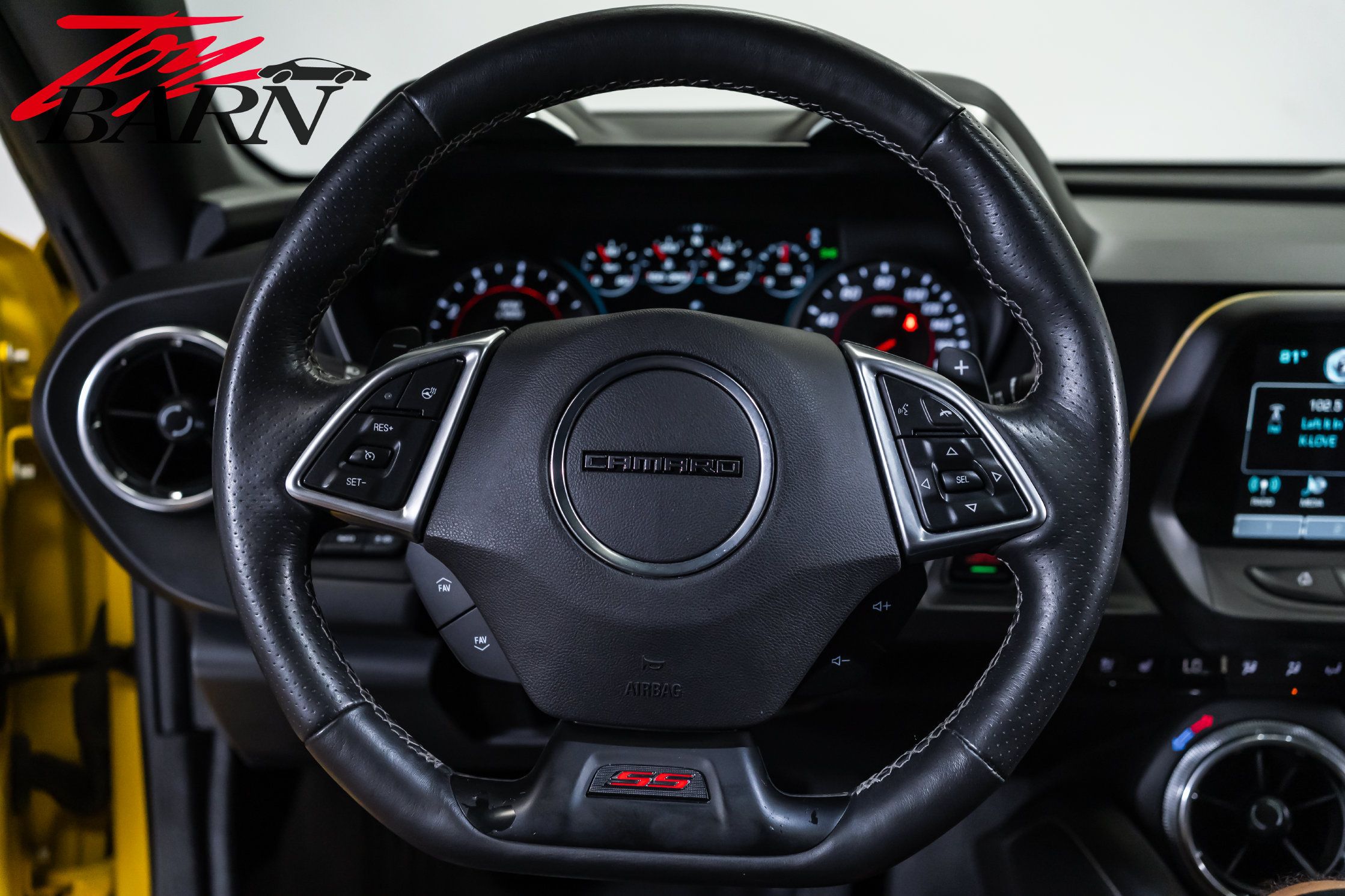 Used 2016 Chevrolet Camaro SS RWD image 30