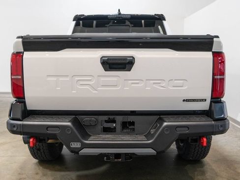 Used 2025 Toyota Tacoma TRD Pro AWD/4WD image 9