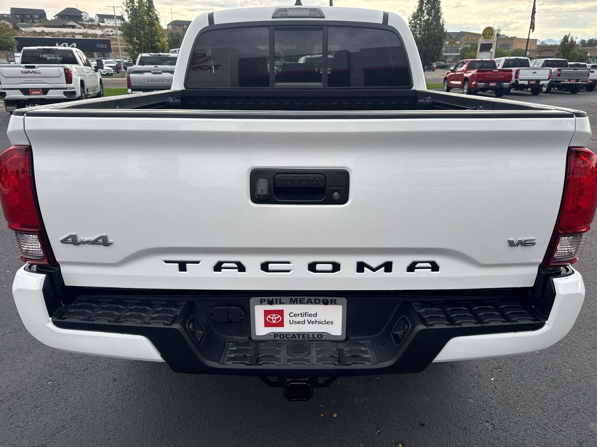 Certified 2023 Toyota Tacoma SR AWD/4WD image 3