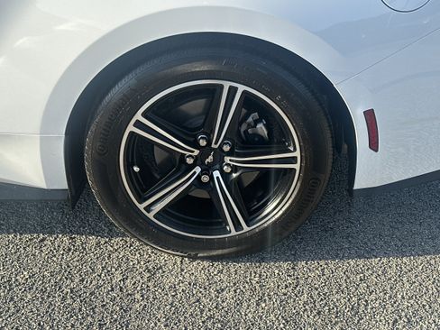 Used 2025 Ford Mustang Premium RWD image 12