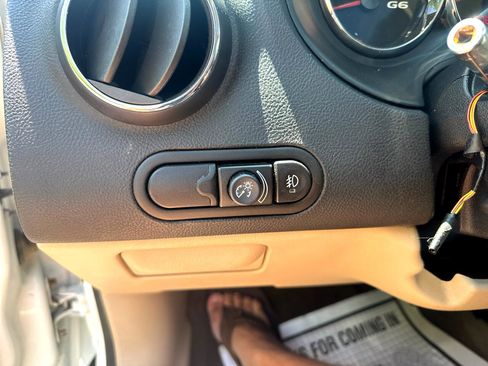 Used 2006 Pontiac G6 GTP w/ Premium Value Package 2 image 16