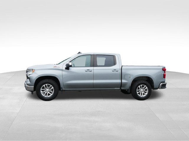 Used 2023 Chevrolet Silverado 1500 LT w/ Z71 Off-Road Package AWD/4WD image 4