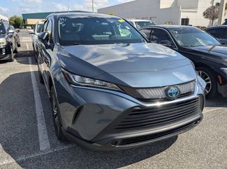 Used 2021 Toyota Venza LE video 1