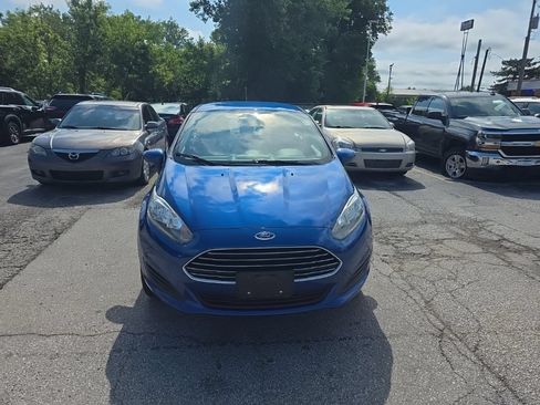 Used 2019 Ford Fiesta SE FWD image 3