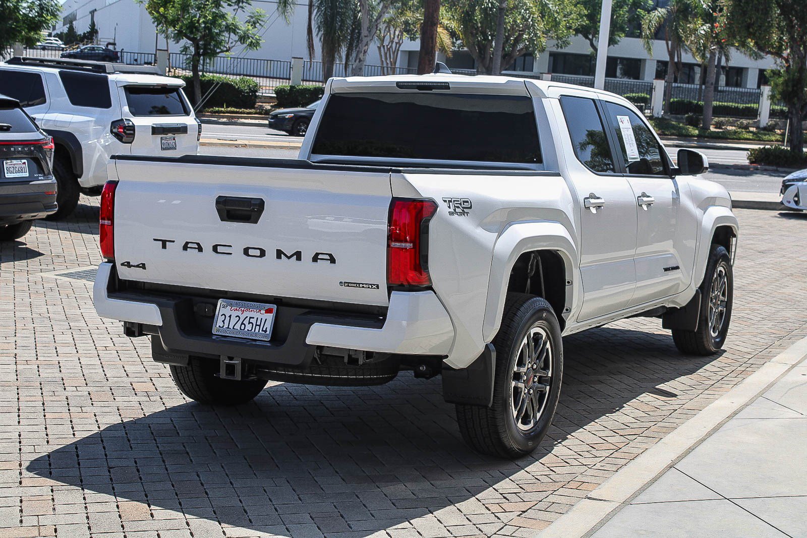 Used 2025 Toyota Tacoma TRD Sport AWD/4WD image 7