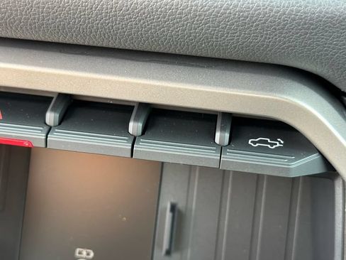 New 2026 Toyota Tundra Limited AWD/4WD image 17
