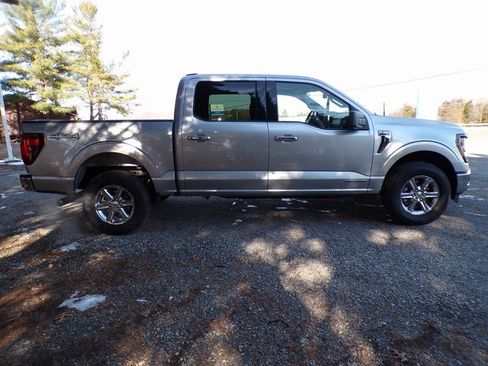 Used 2024 Ford F150 XLT w/ Mobile Office Package image 5