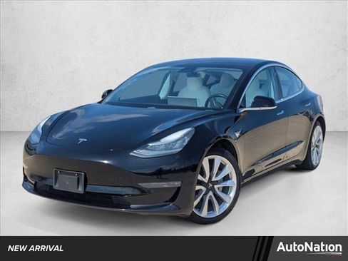 Used 2018 Tesla Model 3 Mid Range image 1