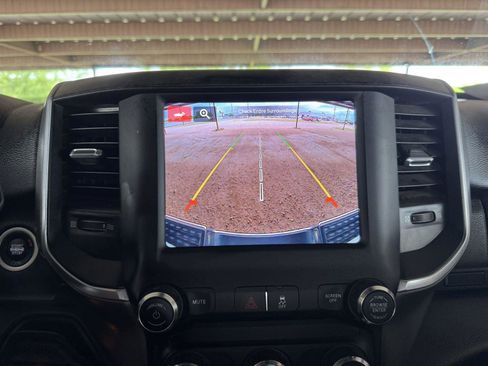 Used 2024 RAM 2500 Big Horn AWD/4WD image 16