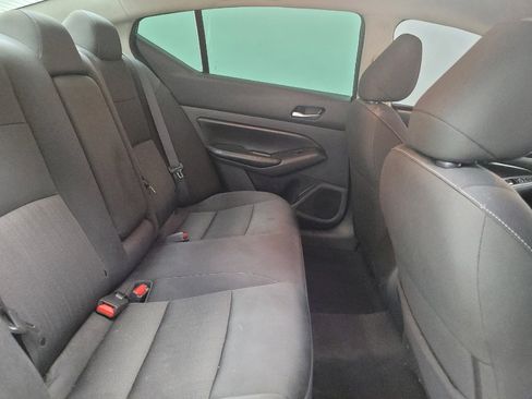 Used 2022 Nissan Altima 2.5 SV FWD image 19