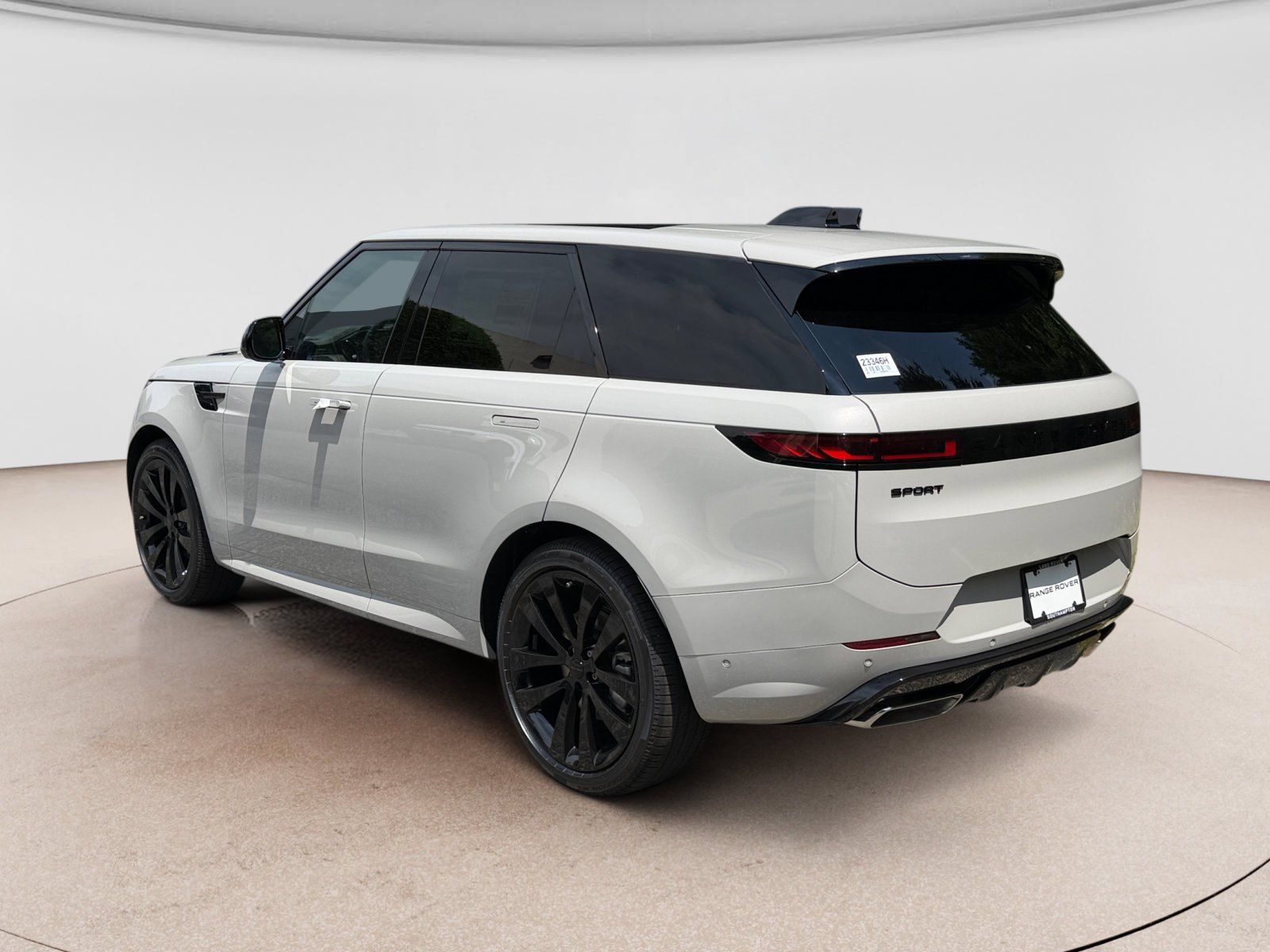 New 2026 Land Rover Range Rover Sport Dynamic SE AWD/4WD image 3