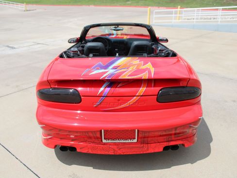 Used 1997 Chevrolet Camaro LT w/ Preferred Equipment Group 2 RWD image 11