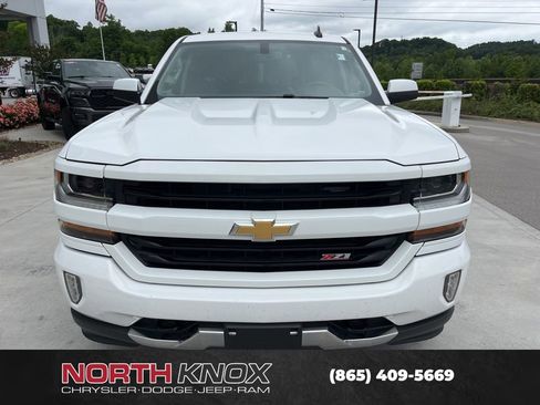 Used 2018 Chevrolet Silverado 1500 LT w/ All Star Edition AWD/4WD image 30