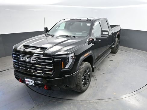 New 2026 GMC Sierra 2500 AT4 w/ AT4 Premium Plus Package AWD/4WD image 25