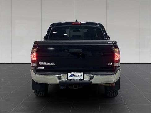 Used 2014 Toyota Tacoma 4x4 Double Cab image 4