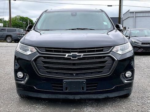 Used 2020 Chevrolet Traverse Premier w/ Redline Edition FWD image 2