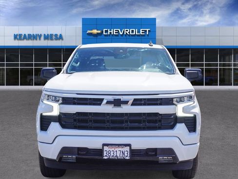 Used 2022 Chevrolet Silverado 1500 RST AWD/4WD image 2