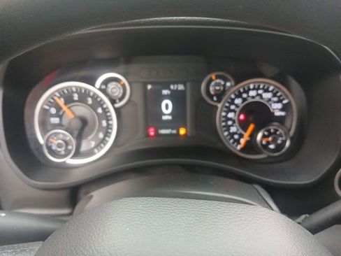 Used 2019 RAM 3500 Tradesman w/ Chrome Appearance Group image 53