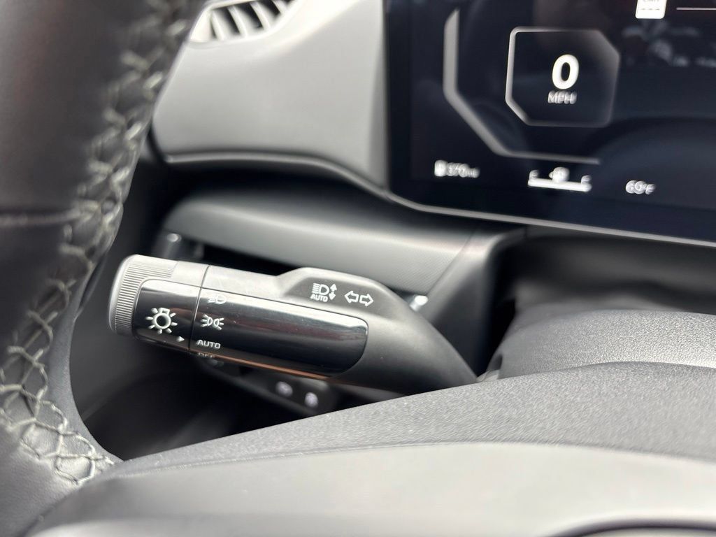 Certified 2025 Kia K4 GT-Line Turbo FWD image 27