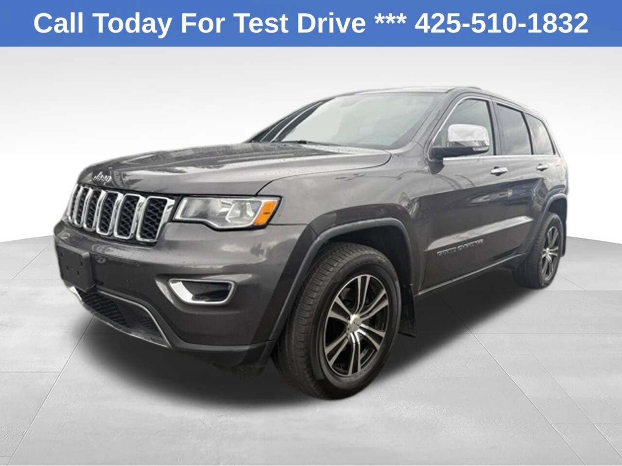 Used 2017 Jeep Grand Cherokee Limited AWD/4WD image 1