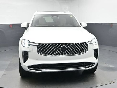 New 2026 Volvo XC90 B6 Plus w/ Protection Package Premier AWD/4WD image 2