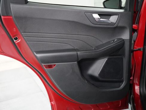 Certified 2025 Ford Escape ST-Line FWD image 23