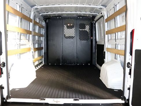 Used 2025 RAM ProMaster 2500 w/ U-Haul Equipment Group FWD image 23