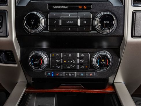 Used 2019 Ford F250 King Ranch w/ King Ranch Ultimate Package image 27