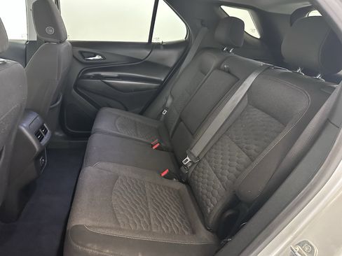 Used 2021 Chevrolet Equinox LT w/ Driver Convenience Package image 27