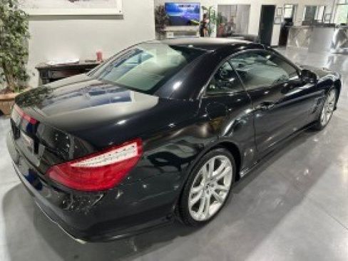 Used 2015 Mercedes-Benz SL 400 w/ Premium I Package image 8