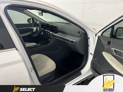 Used 2025 Hyundai Sonata SEL AWD/4WD image 13