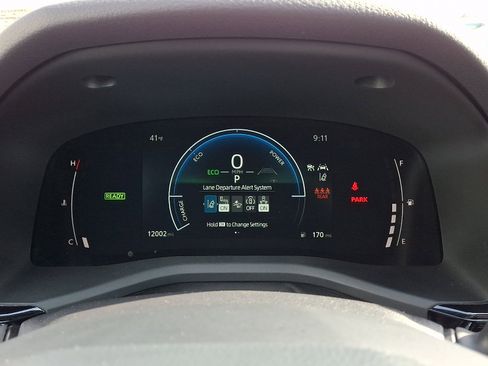 Used 2025 Toyota Camry LE image 19