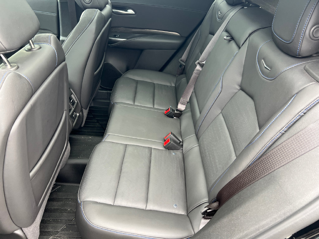 Used 2025 Cadillac XT4 Sport FWD image 21