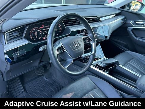 Used 2022 Audi e-tron Premium Plus w/ Premium Plus Package image 12