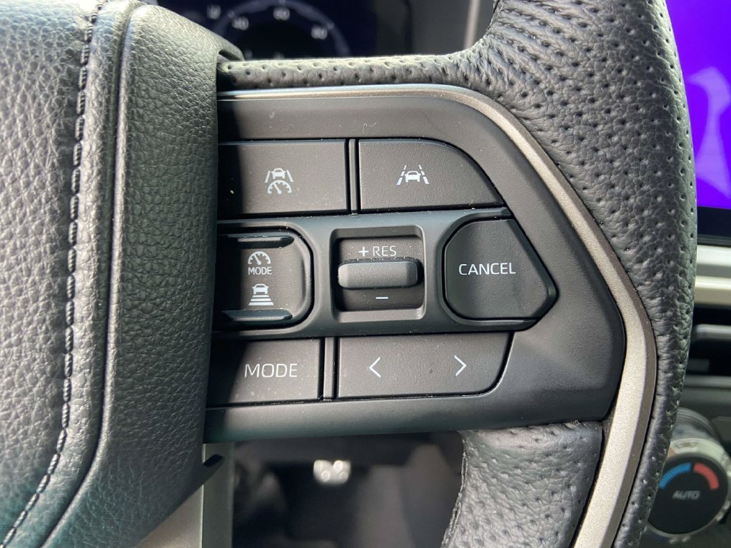 Used 2025 Toyota Tacoma TRD Sport RWD image 32
