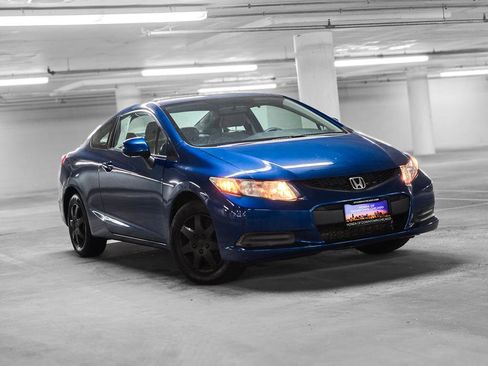 Used 2013 Honda Civic LX image 4