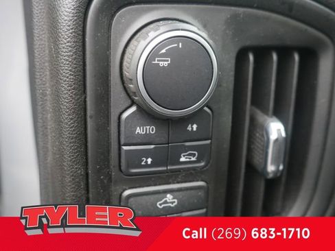Used 2022 Chevrolet Silverado 1500 W/T w/ Trailering Package image 26