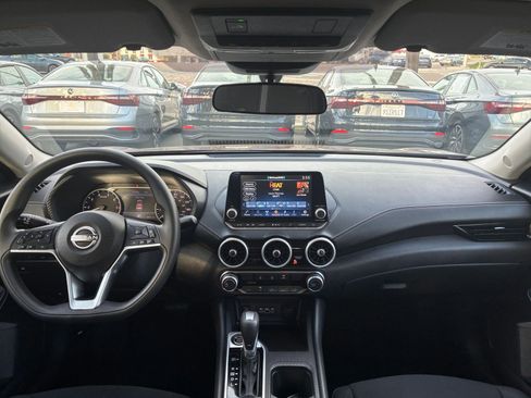 Used 2025 Nissan Sentra SV image 31