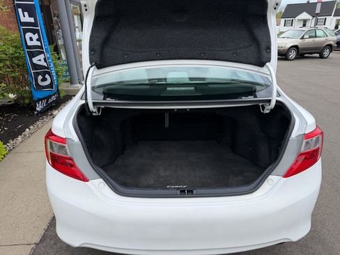 Used 2014 Toyota Camry XLE FWD image 4
