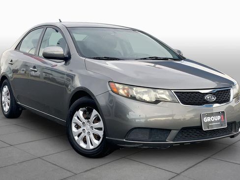 Used 2012 Kia Forte EX FWD image 2