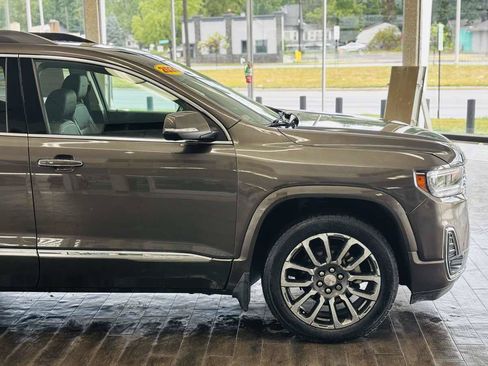 Used 2020 GMC Acadia Denali w/ Technology Package AWD/4WD image 5