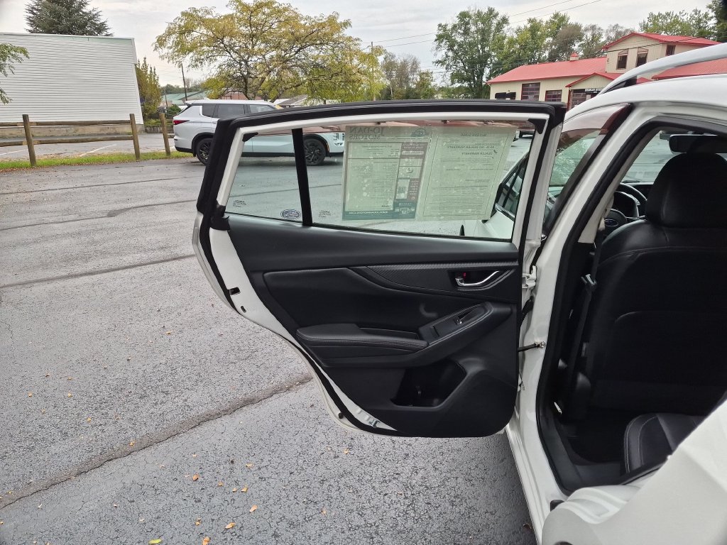 Used 2017 Subaru Impreza 2.0i Limited AWD/4WD image 30