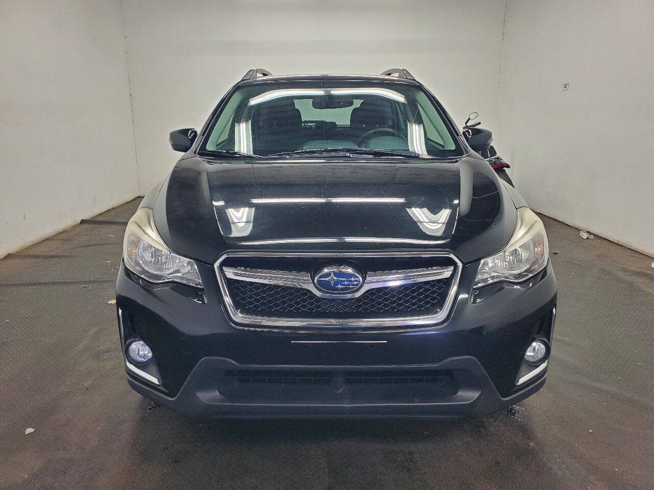 Used 2016 Subaru Crosstrek Touring w/ Popular Package #2 AWD/4WD image 2