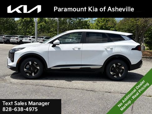 New 2026 Kia Sportage LX AWD/4WD image 3