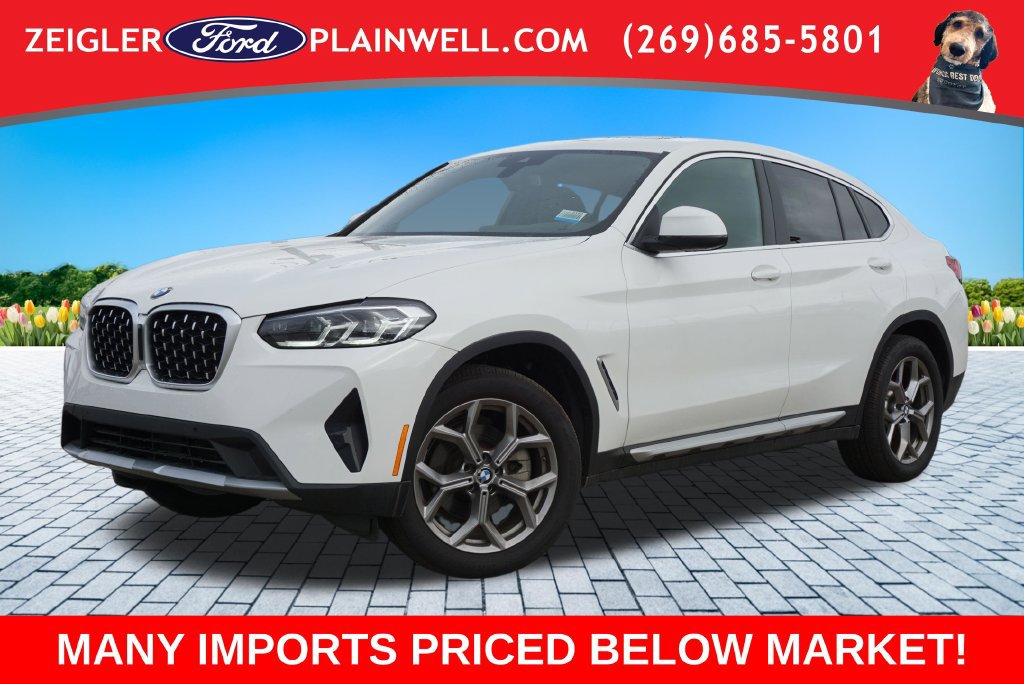 Used 2025 BMW X4 xDrive30i w/ Premium Essential Package AWD/4WD image 1