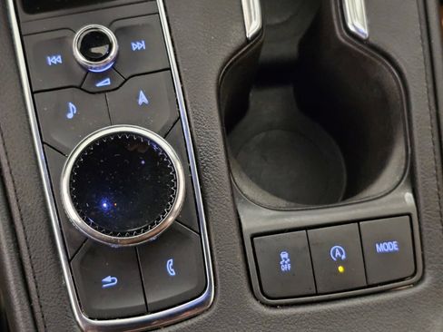 Used 2021 Cadillac XT4 Sport AWD/4WD image 17