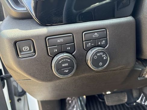 Used 2025 Chevrolet Silverado 1500 LT w/ Work Truck Package AWD/4WD image 26