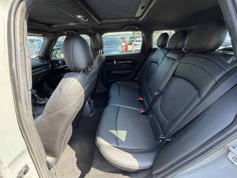 Used 2017 MINI Cooper Clubman S image 32