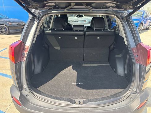 Used 2013 Toyota RAV4 Limited AWD/4WD image 18
